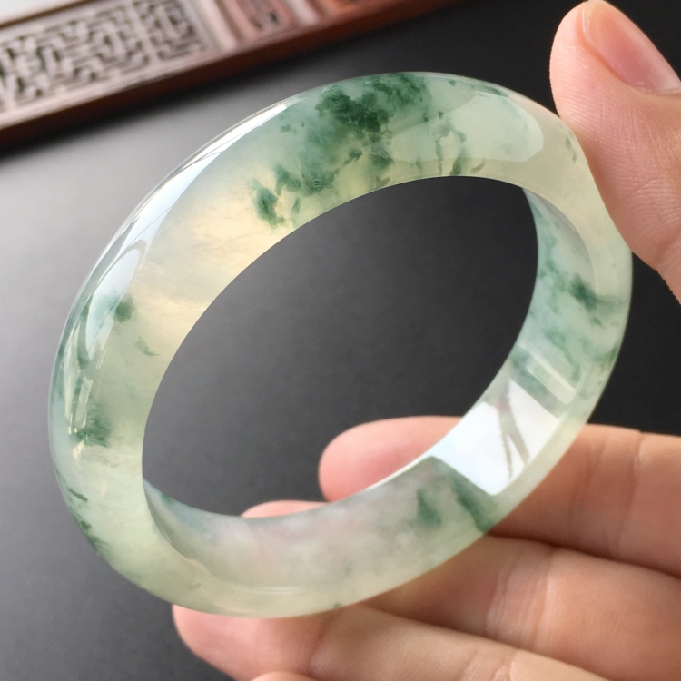 (超值推荐)冰种飘花手镯(57mm)