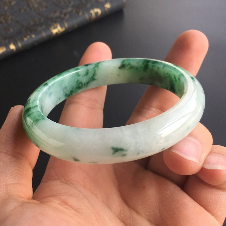 (超值推荐)糯冰种飘花手镯(59mm)
