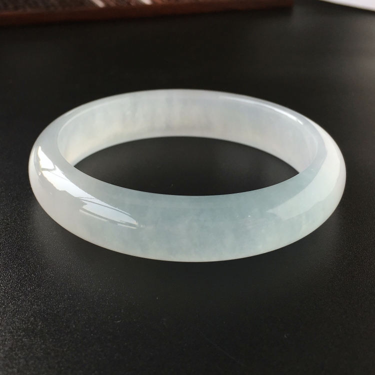 (超值推荐)冰种晴水手镯(58.3mm)