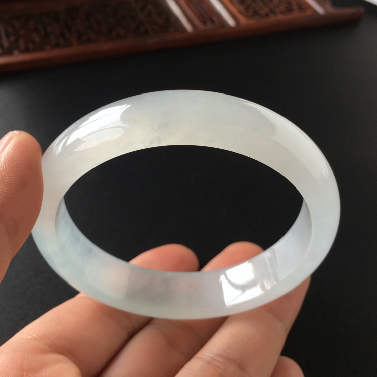 (超值推荐)冰种晴水手镯(58.3mm)