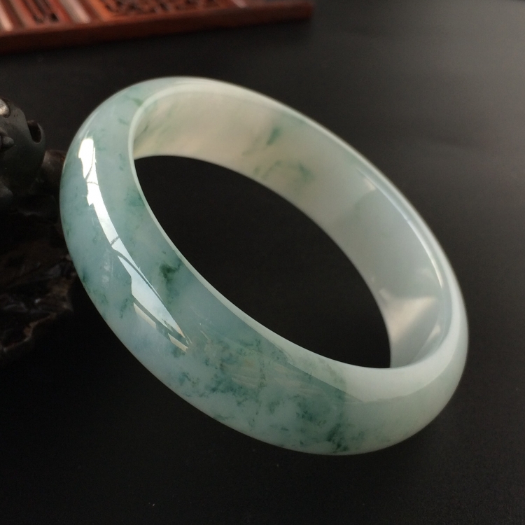 (超值推荐)糯冰种飘花手镯(57.7mm)