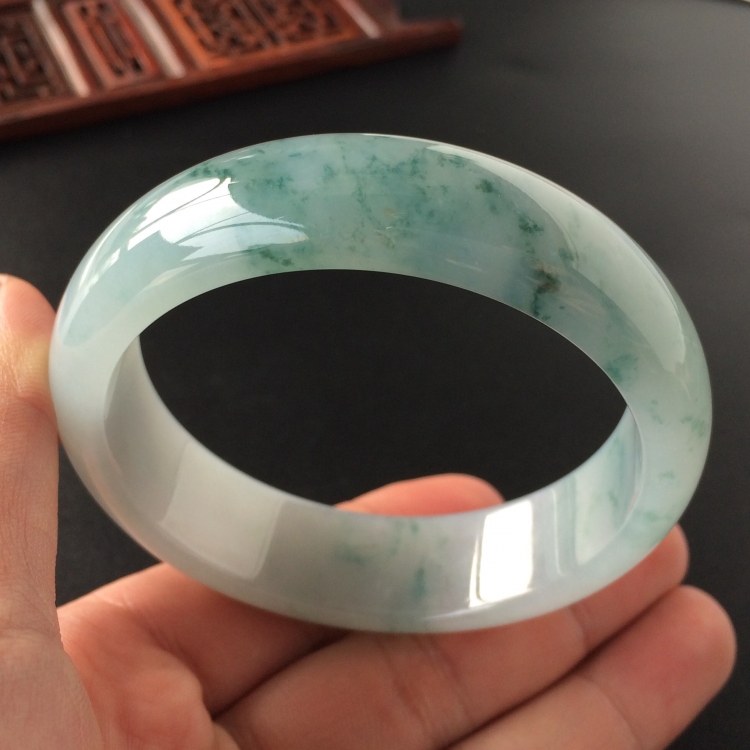 (超值推荐)糯冰种飘花手镯(57.7mm)