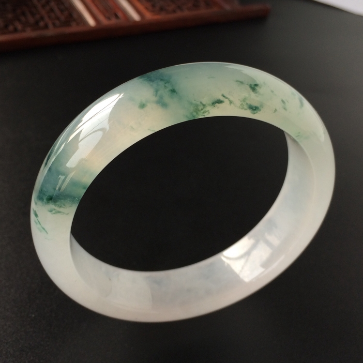 (超值推荐)冰种飘花手镯(56.4mm)