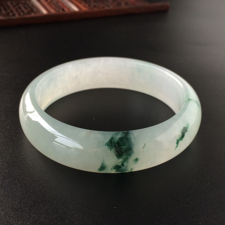 (超值推荐)冰种飘花手镯(56mm)