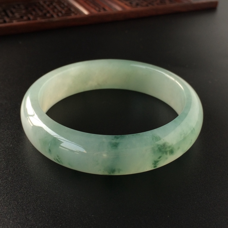 (超值推荐)糯冰种飘花手镯(52.8mm)