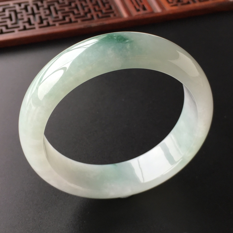 (超值推荐)糯冰种飘花手镯(59.1mm)