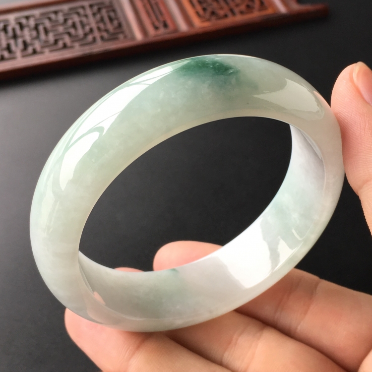 (超值推荐)糯冰种飘花手镯(59.1mm)