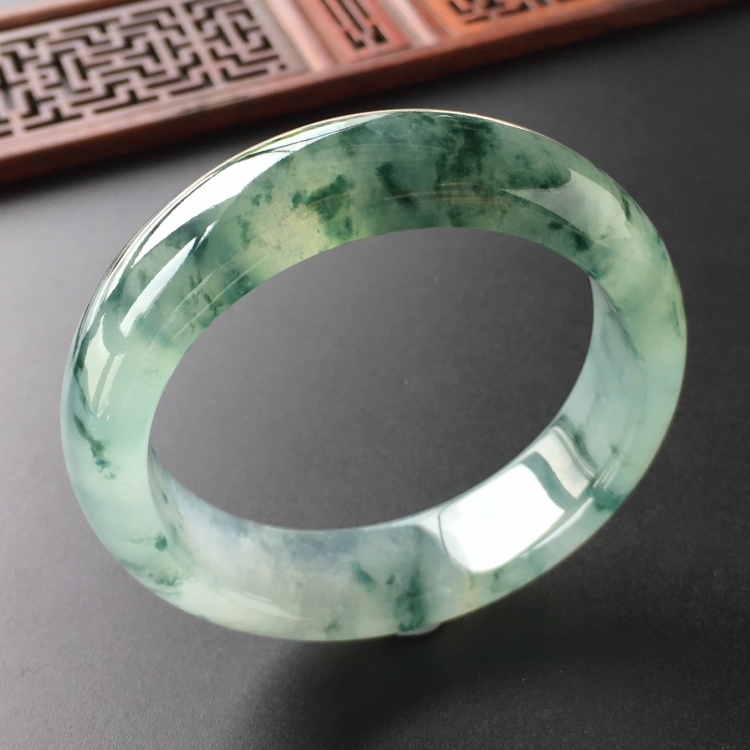 (超值推荐)冰种飘花手镯(54.8mm)