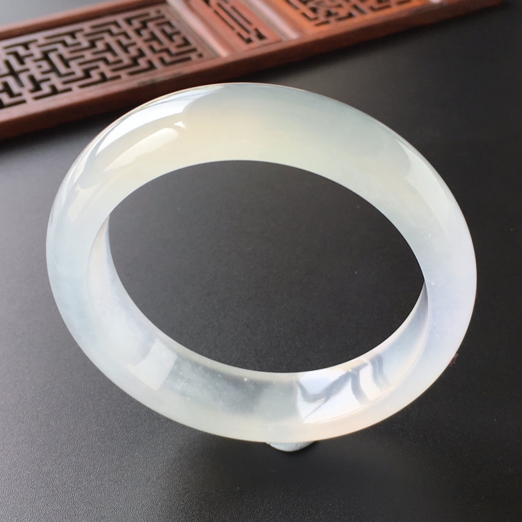 (超值推荐)冰种晴水手镯(54.8mm)