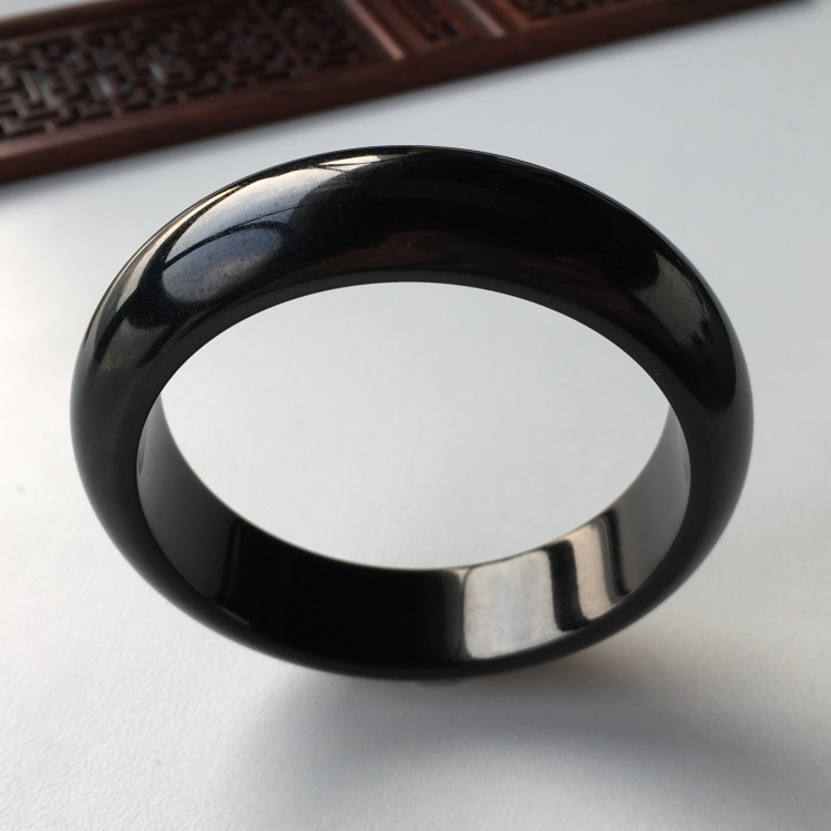 (超值推荐)细糯种墨翠手镯(57.8mm)