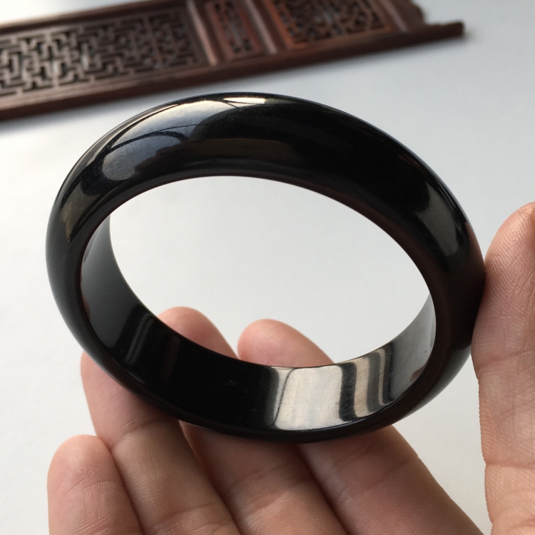 (超值推荐)细糯种墨翠手镯(57.8mm)