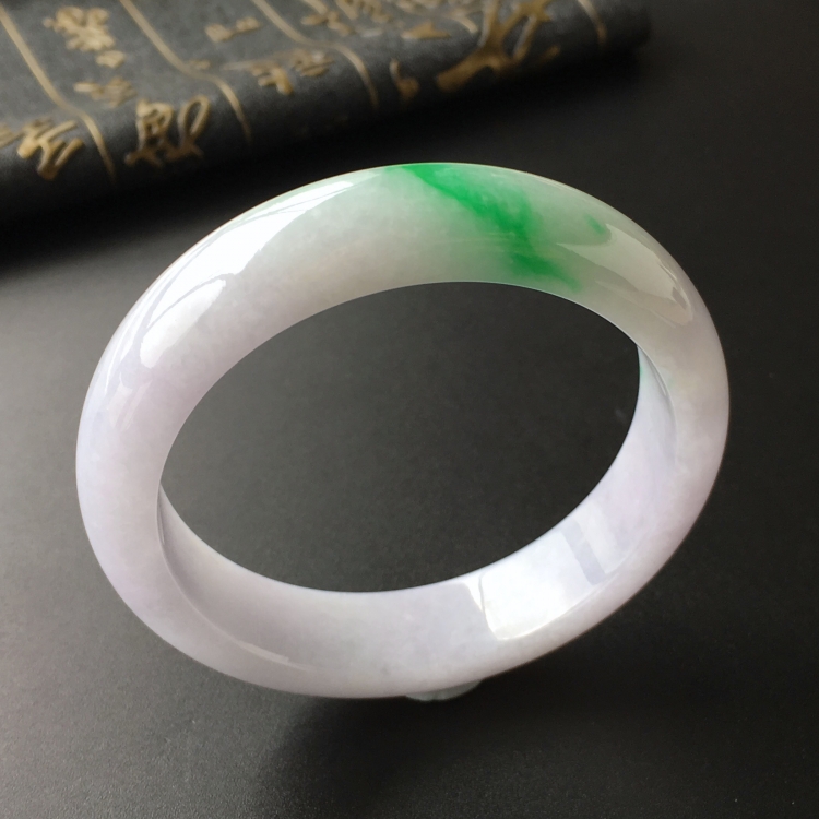 (超值推荐)糯冰种淡春带彩手镯(57.4mm)