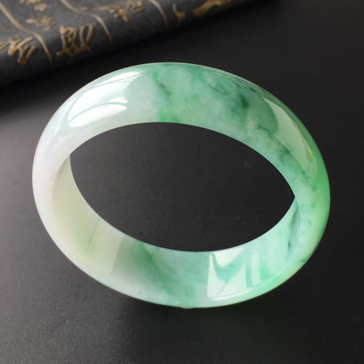 (超值推荐)糯冰种飘花手镯(58.2mm)