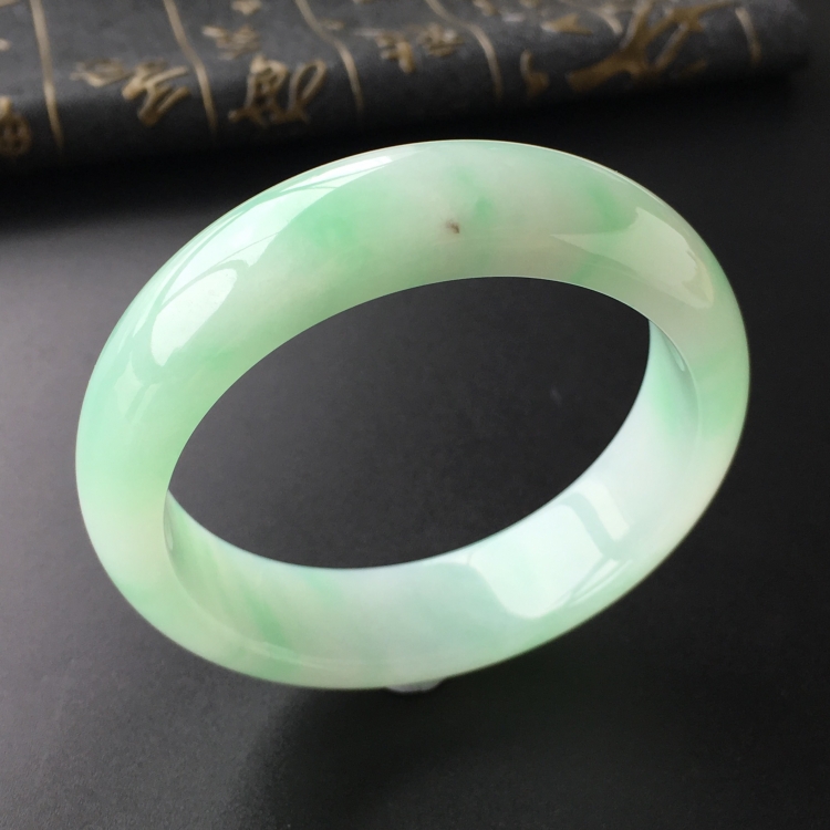 (超值推荐)糯冰种飘翠手镯(57.3mm)
