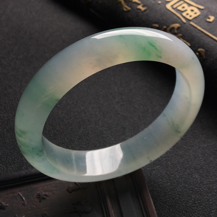 （超值推荐）冰种飘花手镯（56.5mm）