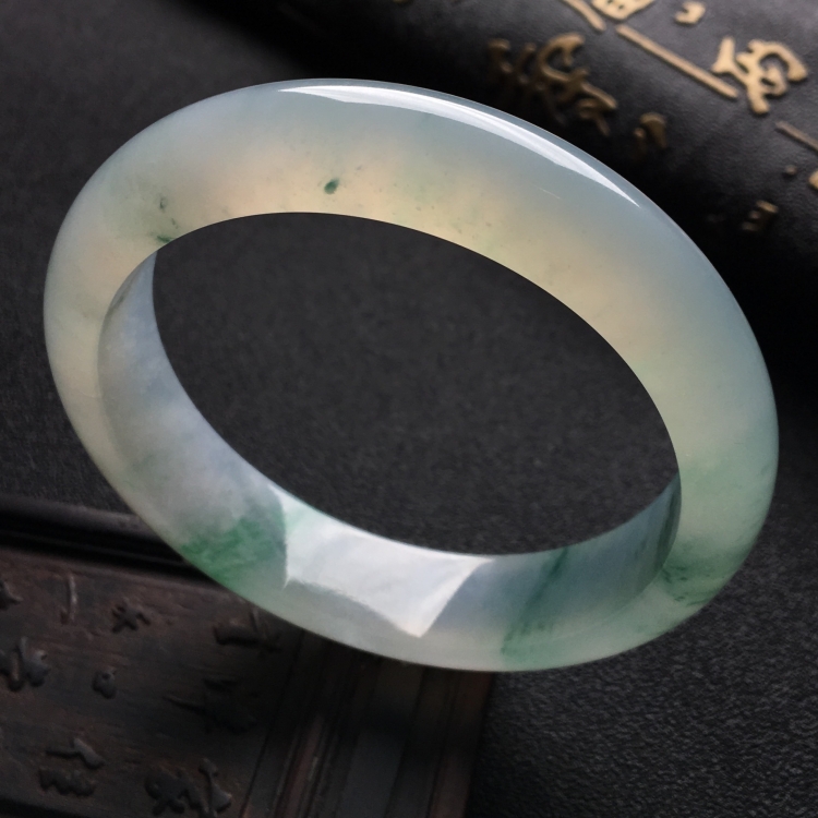 （超值推荐）冰种飘花手镯（56.5mm）