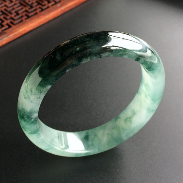 (超值推荐)冰种飘花手镯(55.2mm)