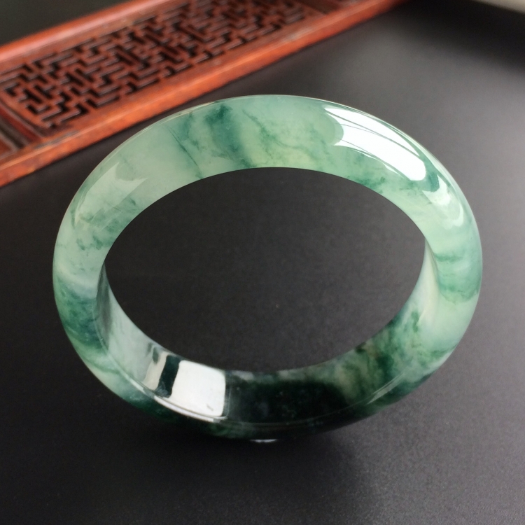 (超值推荐)冰种飘花手镯(55.2mm)