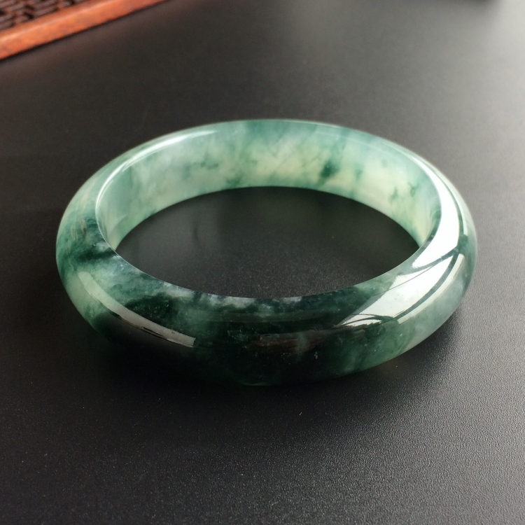 (超值推荐)冰种飘花手镯(55.2mm)