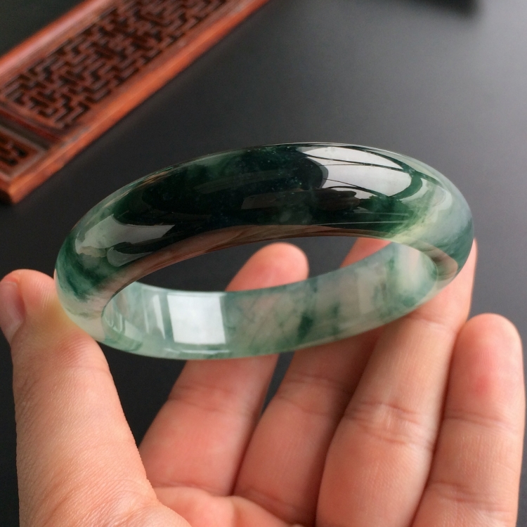 (超值推荐)冰种飘花手镯(55.2mm)