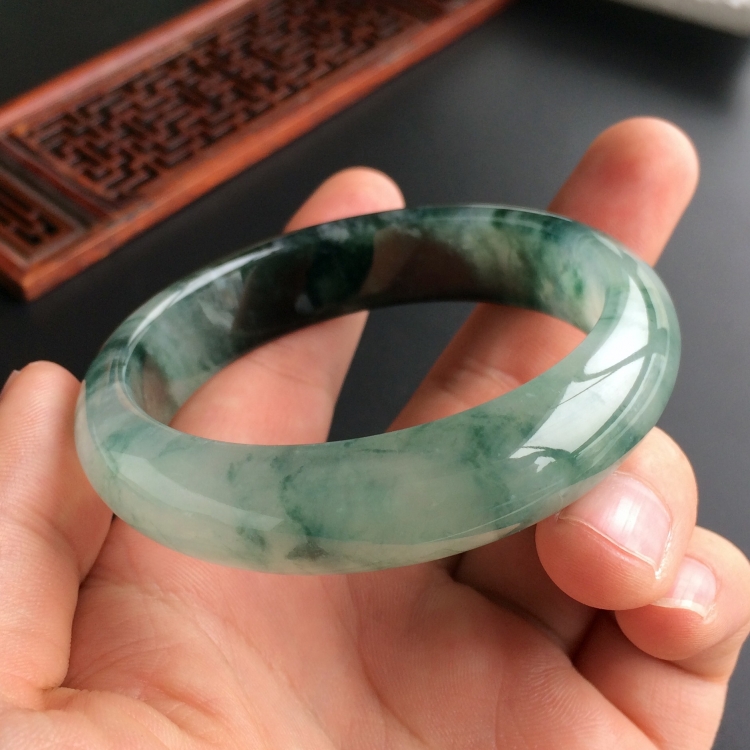 (超值推荐)冰种飘花手镯(55.2mm)