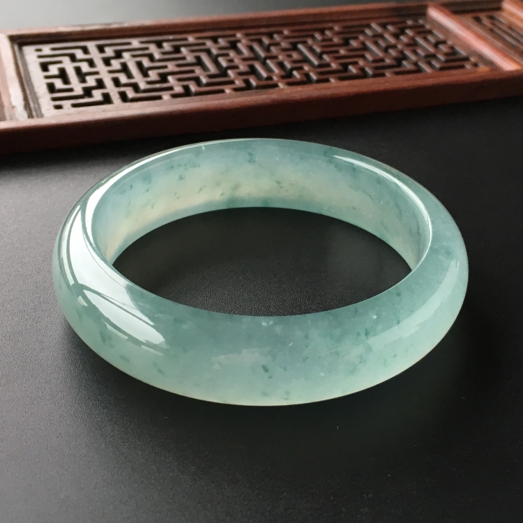 (超值推荐)冰种飘花手镯(53mm)