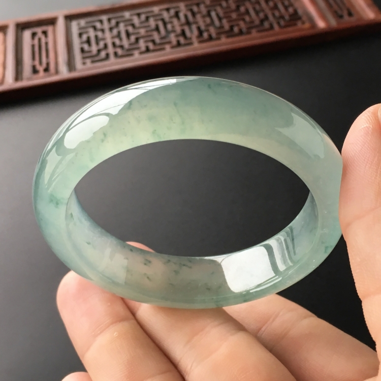 (超值推荐)冰种飘花手镯(53mm)