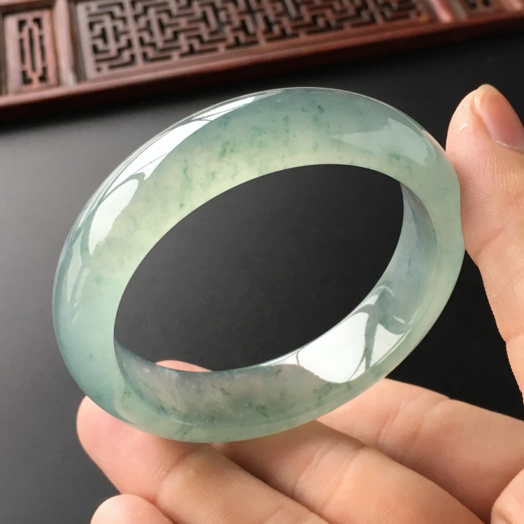 (超值推荐)冰种飘花手镯(53mm)