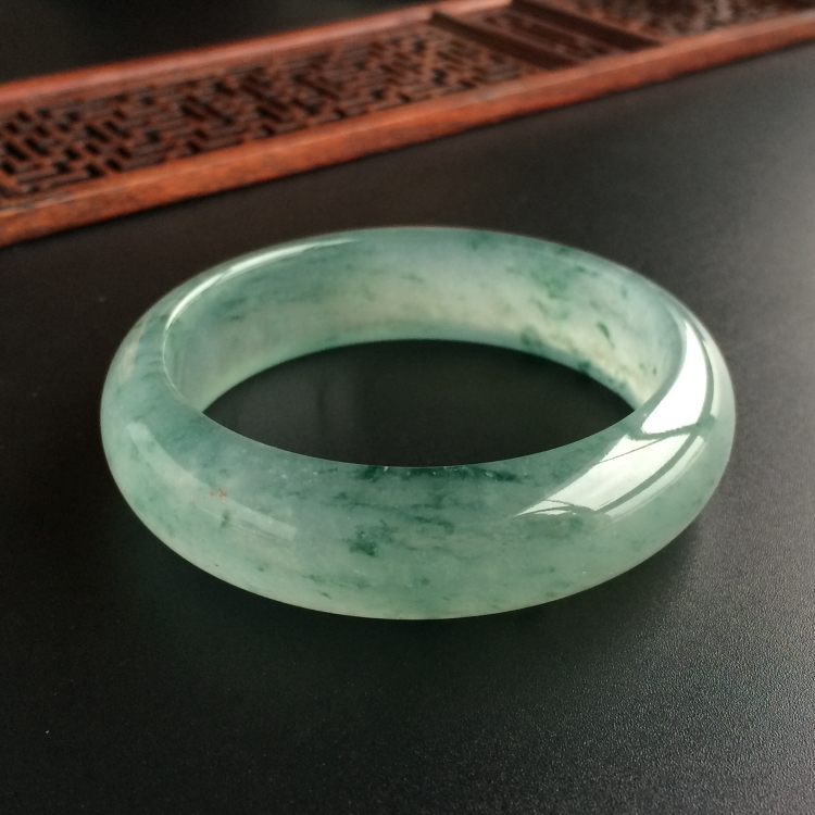(超值推荐)冰种飘花手镯(54.5mm)