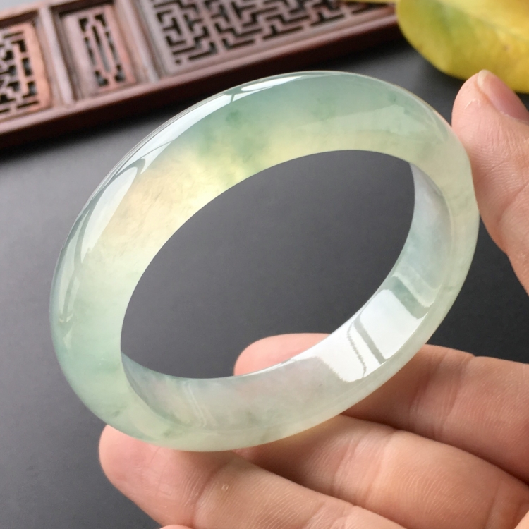 (超值推荐)冰种飘花手镯(54mm)