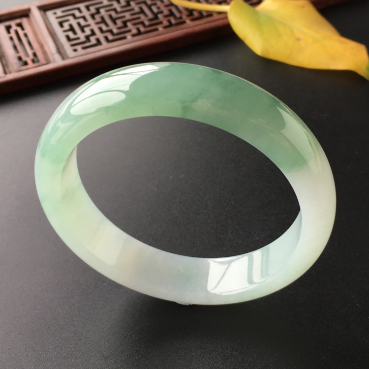 (超值推荐)糯冰种飘花手镯(59.3mm)