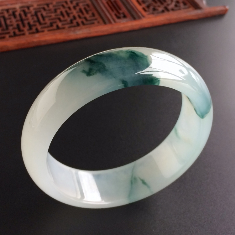 (超值推荐)冰种飘花手镯(59.7mm)