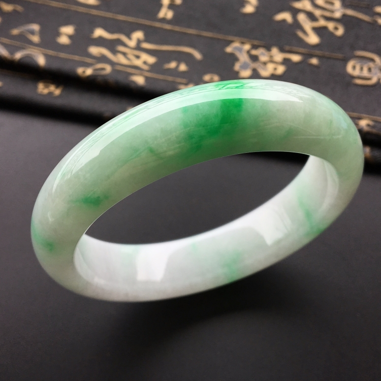 (超值推荐)糯冰种飘翠手镯(54.8mm)