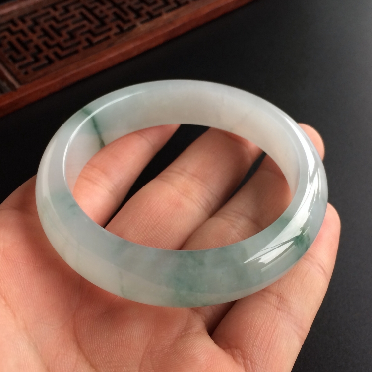 (超值推荐)冰种飘花手镯(54.6mm)