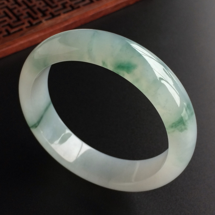 (超值推荐)冰种飘花手镯(54.6mm)