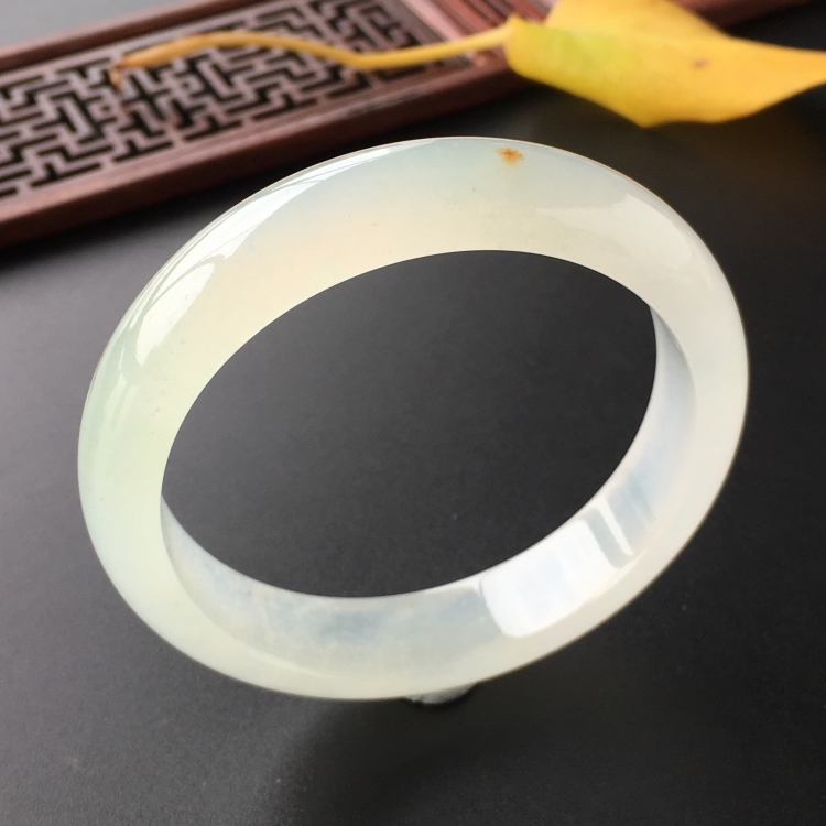 (超值推荐)冰种晴水手镯(57mm)