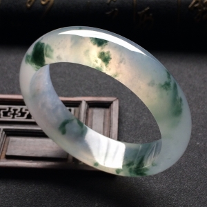 （超值推荐）冰种飘花手镯（55.1mm）