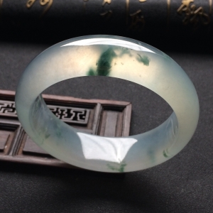 （超值推荐）冰种飘花手镯（57mm）