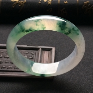 （超值推荐）冰种飘花手镯（56.1mm）