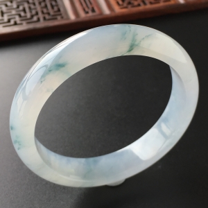 (超值推荐)冰种飘花手镯(57mm)