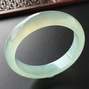 (超值推荐)冰种晴水手镯(56.5mm)