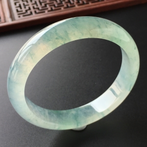 (超值推荐)冰种飘花手镯(56.6mm)