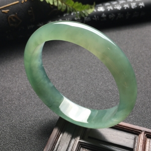 （超值推荐）冰种晴水略飘花手镯（57.1mm）