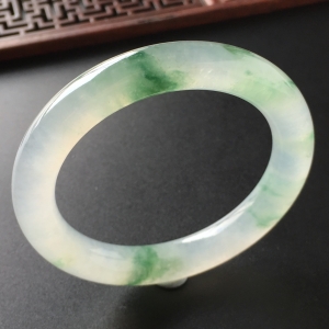 (超值推荐)冰种飘花圆条手镯(52.3mm)