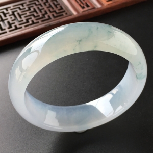 (超值推荐)冰种飘花手镯(58.2mm)