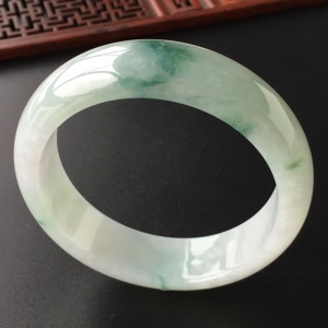 (超值推荐)糯冰种飘花手镯(59.1mm)