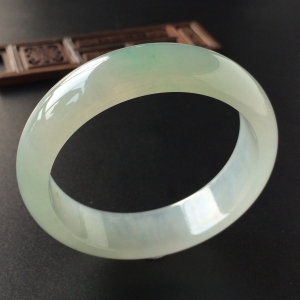 (超值推荐)冰种晴水手镯(58.2mm)