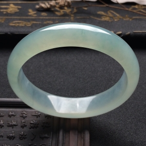 （超值推荐）冰种晴水手镯（56.4mm）