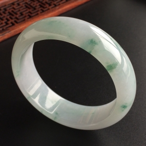 (超值推荐)糯冰种飘花手镯(57mm)
