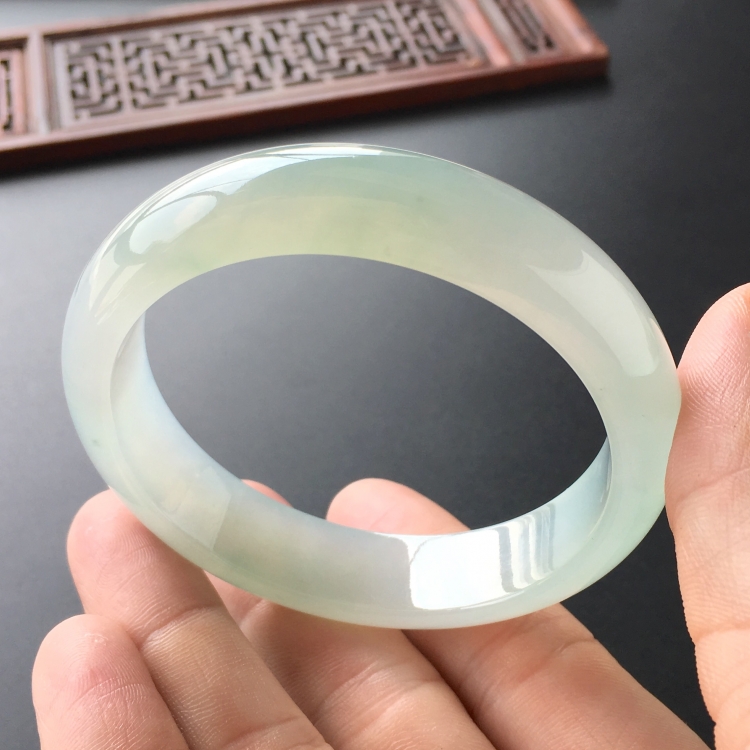 (超值推荐)冰种晴水手镯(57.1mm)